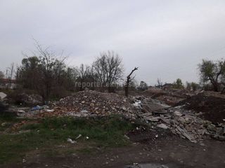 Бишкекчанин просит восстановить парковую зону в Рабочем городке (фото)
