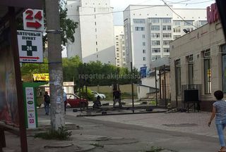 Законно ли воздвигают пристройку к маркету на участке ул.Юнусалиева? - бишкекчанин (фото)
