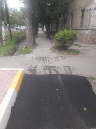 Мэрия Бишкека: Тротуар на Панфилова-Московской доделан