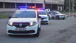 В Бишкеке произошла авария с участием патрульной машины