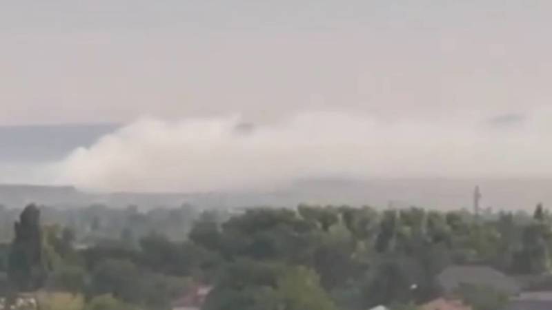 Бишкекчанин жалуется на дым от городской свалки. Видео