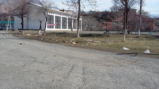 После празднования Нооруза в г.Кара-Куль и у культурного наследия Сулайман-Тоо оставили кучи мусора <b><i> (фото) </i></b>