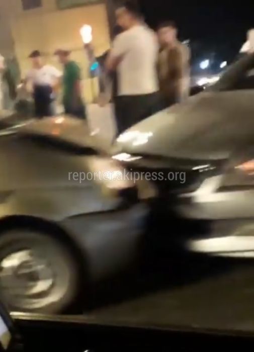 В Оше столкнулись «Матиз» из «Яндекс Такси» и «Хонда». Видео с места аварии