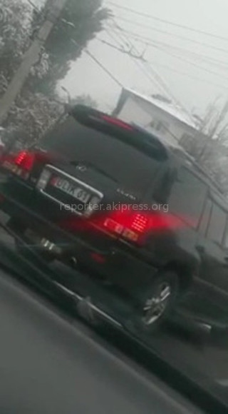 Личный состав УПМ ГУВД Бишкека ориентирован на задержание автомашины «Лексус 470» с подложным именным госномером ULIK 01