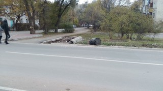 «Бишкекасфальтсервис» убрал строительный мусор, оставленный после ремонта дороги в 5 мкр