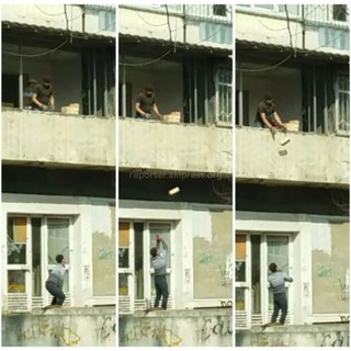 В жилкомплексе «Южные ворота» в Бишкеке рабочие не соблюдали технику безопасности при обустройстве балкона, - читатель (фото)