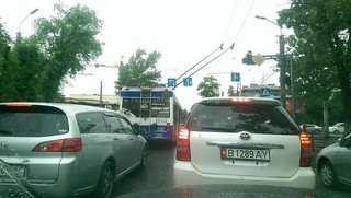 Водитель троллейбуса №10, нарушивший ПДД, вызван на комиссию по нарушениям производственной и трудовой дисциплины, - мэрия Бишкека