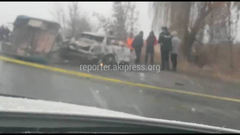 На участке объездной дороги произошло страшное ДТП. Погибли 3 человека (видео)