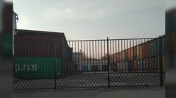 Разноцветные контейнеры строительного рынка на Л.Толстого портят архитектурный вид города, - бишкекчанин