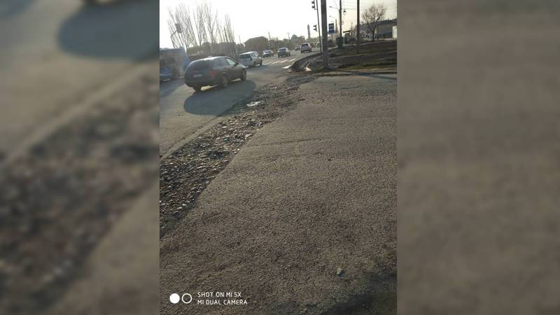 После прокладки канализационных труб на улице Куйручука не заасфальтировали траншеи, - житель