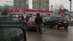 На Токомбаева – Жукеева-Пудовкина столкнулись две легковушки. <b>Фото</b>