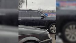 Горожанин: Почему ГУОБДД не принимает меры в отношении водителя тонированной «Тойоты Ленд Крузер», которая несколько раз была замечена в Бишкеке?