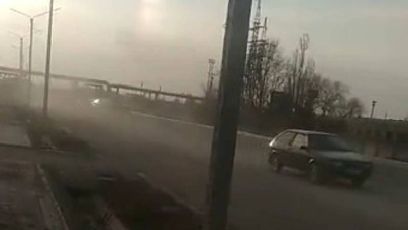 Улица Достоевского в Кара-Жыгаче утопает в пыли, - жительница (видео)
