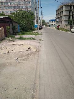 Почему не проложили тротуар по улице Кийизбаева в Бишкеке? - житель (фото)