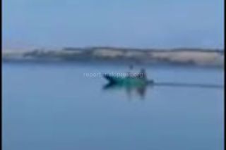 На озере Иссык-Куль среди бела дня идет ловля рыбы сетями, - житель <i>(видео)</i>