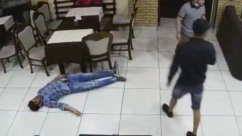 Избиение граждан Индии в кафе попало на видео