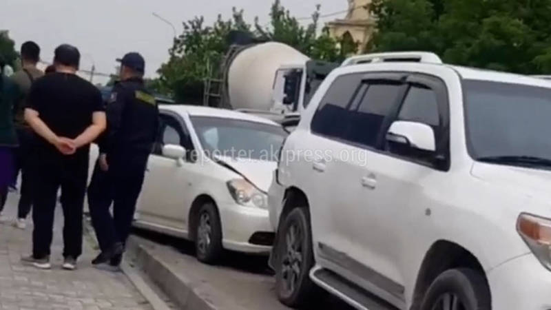 В Бишкеке произошло ДТП. Пострадала пожилая женщина