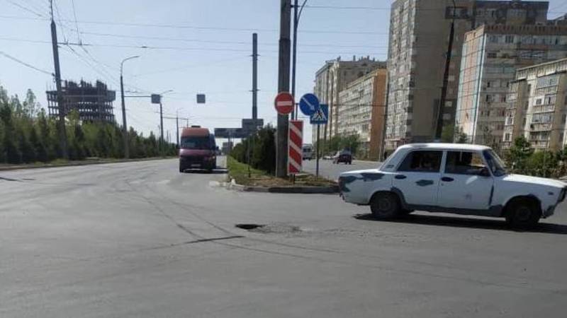 Яму посреди дороги в Джале отремонтируют в ближайшее время, - «Бишкекасфальтсервис»