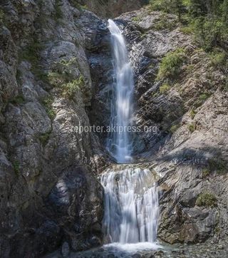 Водопад Чаша Манаса