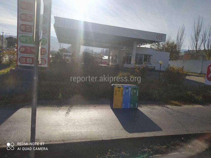 В Караколе установили сортировочные мусорные баки