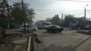 На перекрестке Тойгонбаева-Тимура Фрунзе произошло очередное ДТП, светофор на этом участке необходим, - читатель <i>(фото)</i>