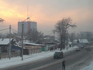 На улицах Рыскулова и Павлова в Бишкеке не работает ночное освещение, - читатель