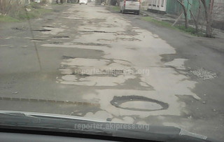Житель Бишкека интересуется, когда будет отремонтирована улица Коммунаров?