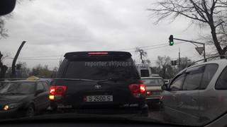 На пересечении улиц Московской и Некрасова наблюдалась 30-минутная пробка, - читатель