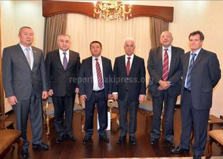 Группа депутатов ЖК в 2013 году встречалась с президентом непризнанной республики Северный Кипр (фото)