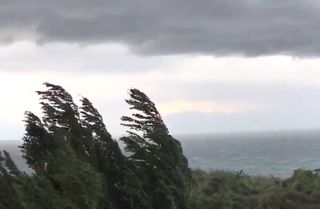 Сильный ветер на Иссык-Куле <i>(видео)</i>