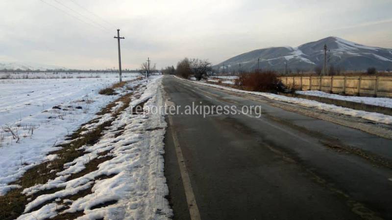 Из села им.Суймонкула Чокморова до Бишкека нет маршруток. Люди ходят пешком, - житель (видео)