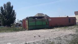 На Садыгалиева–Профсоюзная вместо детской площадки поставили контейнеры (фото)