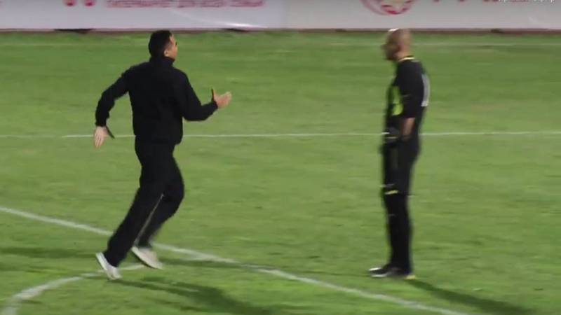 Видео — Болельщик выбежал на поле после 7-го гола сборной Кыргызстана в ворота соперника