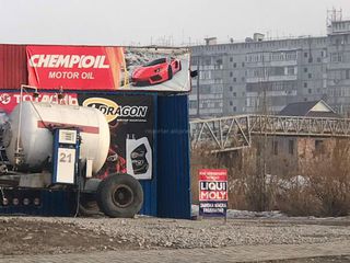Законно ли стоит мобильная заправочная станция на ул.Ауэзова? - бишкекчанин (фото)
