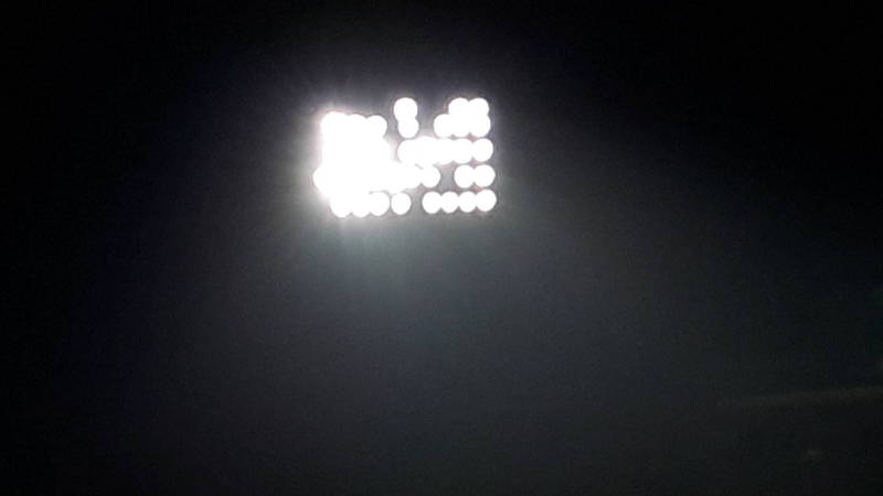 Горожанин: Почему во время футбольного матча на стадионе им.Д.Омурзакова горели не все лампы прожектора?