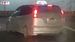 На Горького-Юнусалиева водитель «Хонды» нарушил несколько ПДД, за машиной числятся 9 штрафов на 23 тыс. сомов <i>(видео, фото)</i>