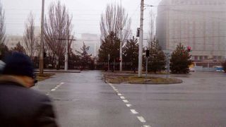 Не работает светофор для пешеходов на Токомбаева - Сухэ-Батора в Бишкеке
