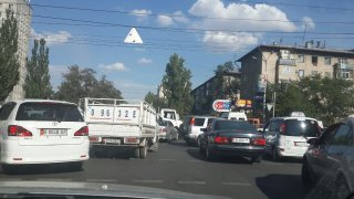 На Правда-Московская не работает светофор, создаются аварийные ситуации <b>(фото)</b>
