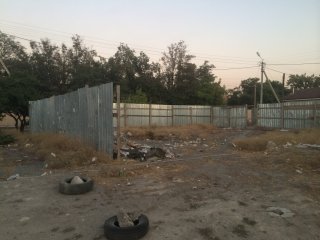 Читатель интересуется, когда будет демонтирован забор на территории газораспределителя на Белорусская — Кубанского <b>(фото)</b>