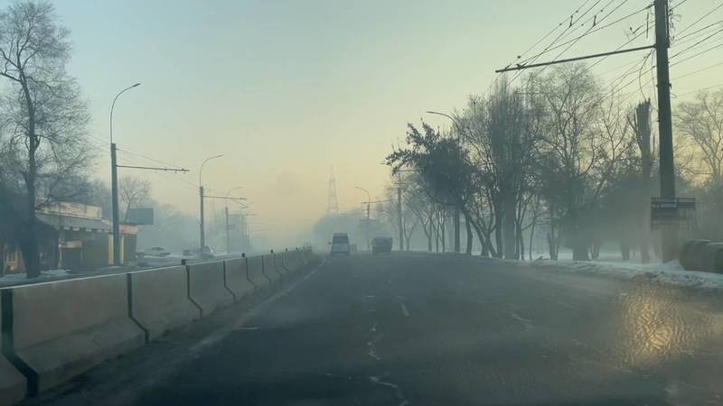 Утренний смог в западной части Бишкека. Фото и видео