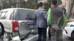 Возле Белого дома «Тойота» попала в аварию. Видео