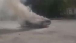 В Ноокене загорелась машина. Видео