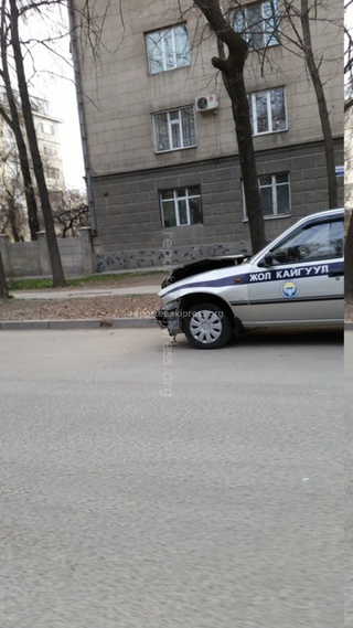 ДПС рассказали читателю, как произошла авария на Московская-Эркиндик с участием машины ДПС <b><i> (фото) </i></b>