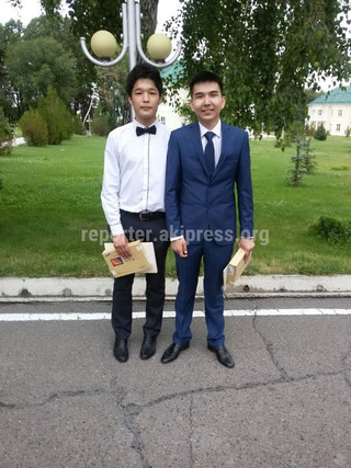 Средней школы №24 имени А.Токомбаева города Бишкек:
 Эсен Джайлобаев (225)
 и Азамат Деркенбаев (230)