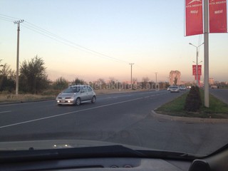 Читатель просит мэрию Бишкека установить светофор на пересечении улиц Токтоналиева-Южная магистраль <b>(фото)</b>