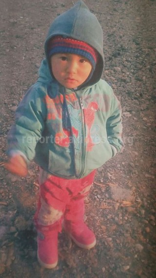 4-летний <b>Актан</b>, пропавший с пьяным отцом, <b>найден</b> живым в пригороде Бишкека у родственников