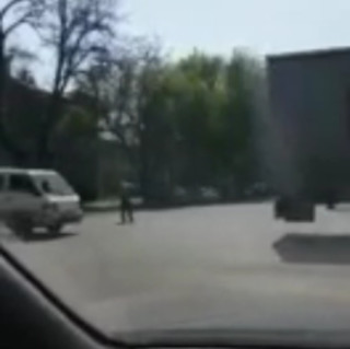 УПМ ГУВД Бишкека просит граждан при осложнении дорожного движения, образовавшегося затора, сообщать ближайшему наряду патрульной милиции