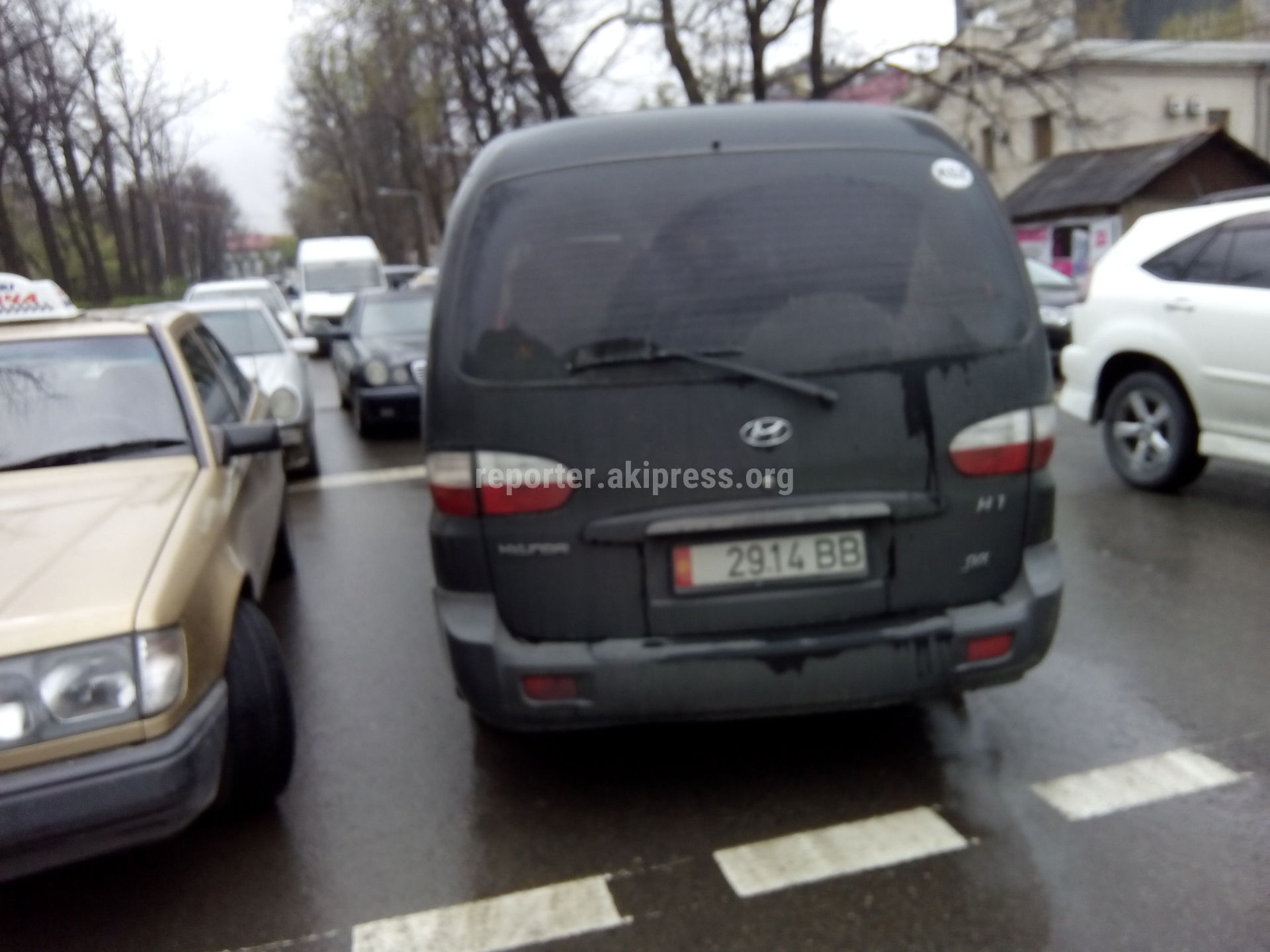 Доска позора автолюбителей» - Парковка по-кыргызски и езда по встречке  (часть 149)