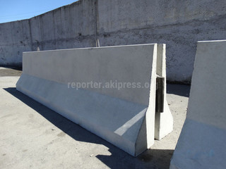 «Бишкекасфальтсервис» еще не завершил установку бетонных блоков на ул.Дэн Сяопина, - мэрия Бишкека