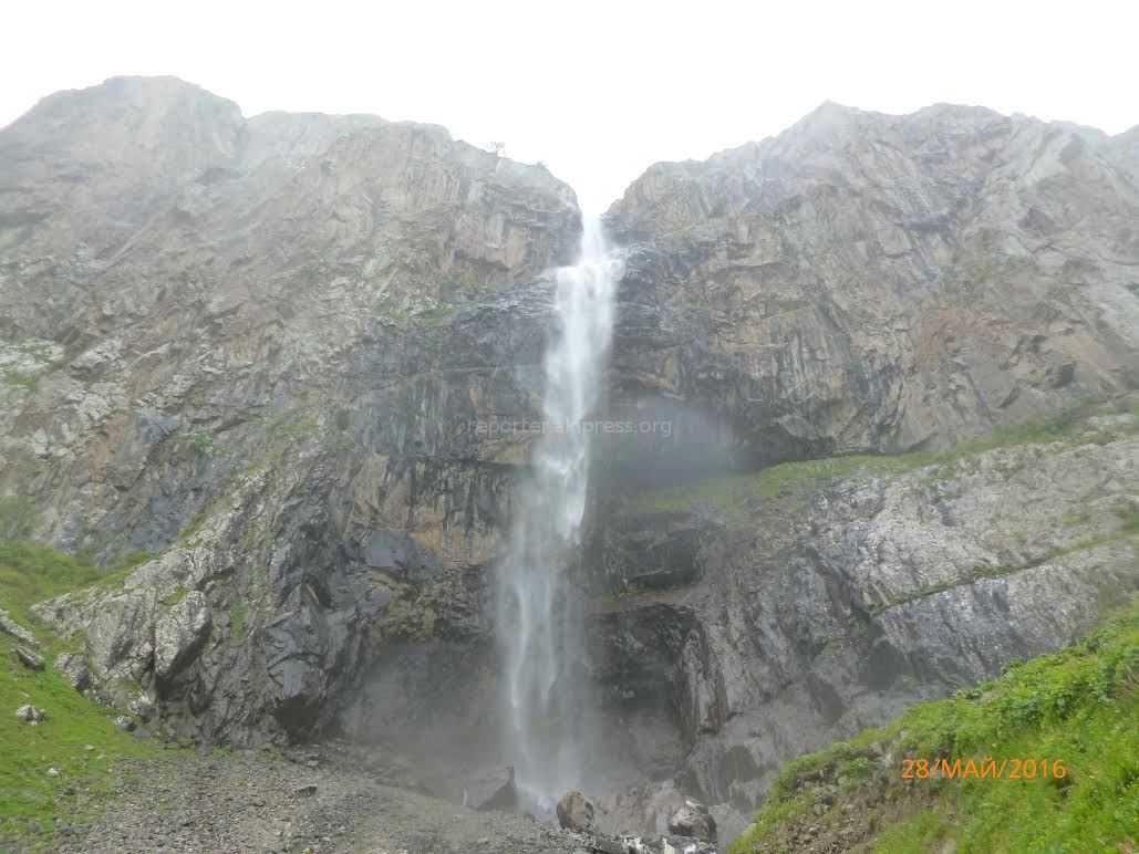 Сокулук кыргызстан. Ущелье Сокулук (Белогорка). Ущелье Сокулук Киргизия. Водопад Белогорка. Водопад Белогорка в Кыргызстане.